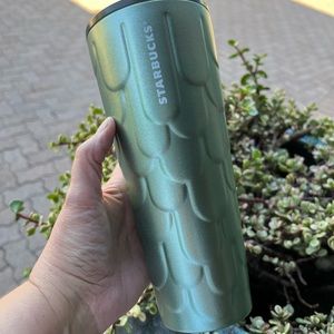 Starbucks Spring 2022 venti Mermaid tumbler NWT